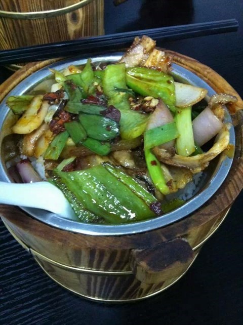 大嘴木桶饭