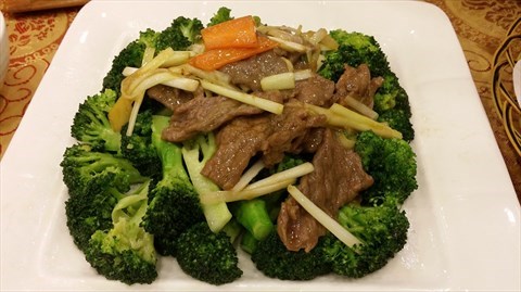西兰花炒牛肉 - 客村的海旋酒家)