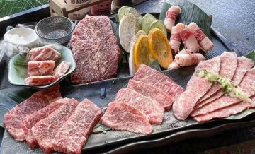 深圳烧肉美食之旅：秋季最佳聚餐烧肉店推介