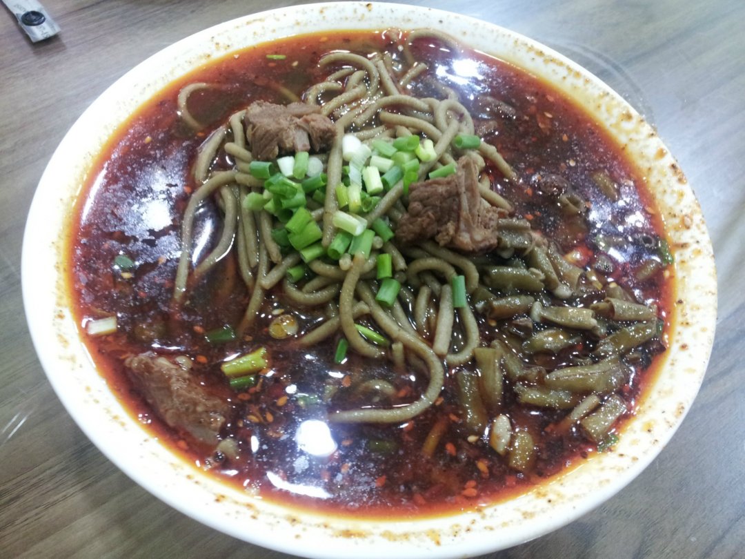 彝荞鲜榨面