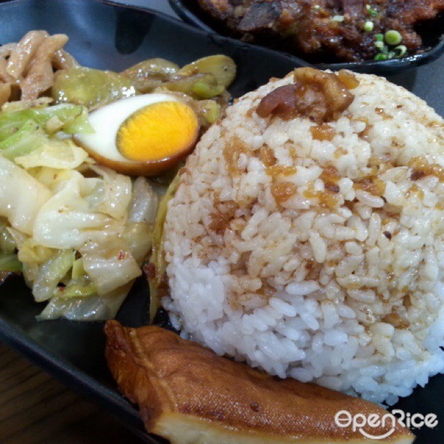 越域秘制牛肉面