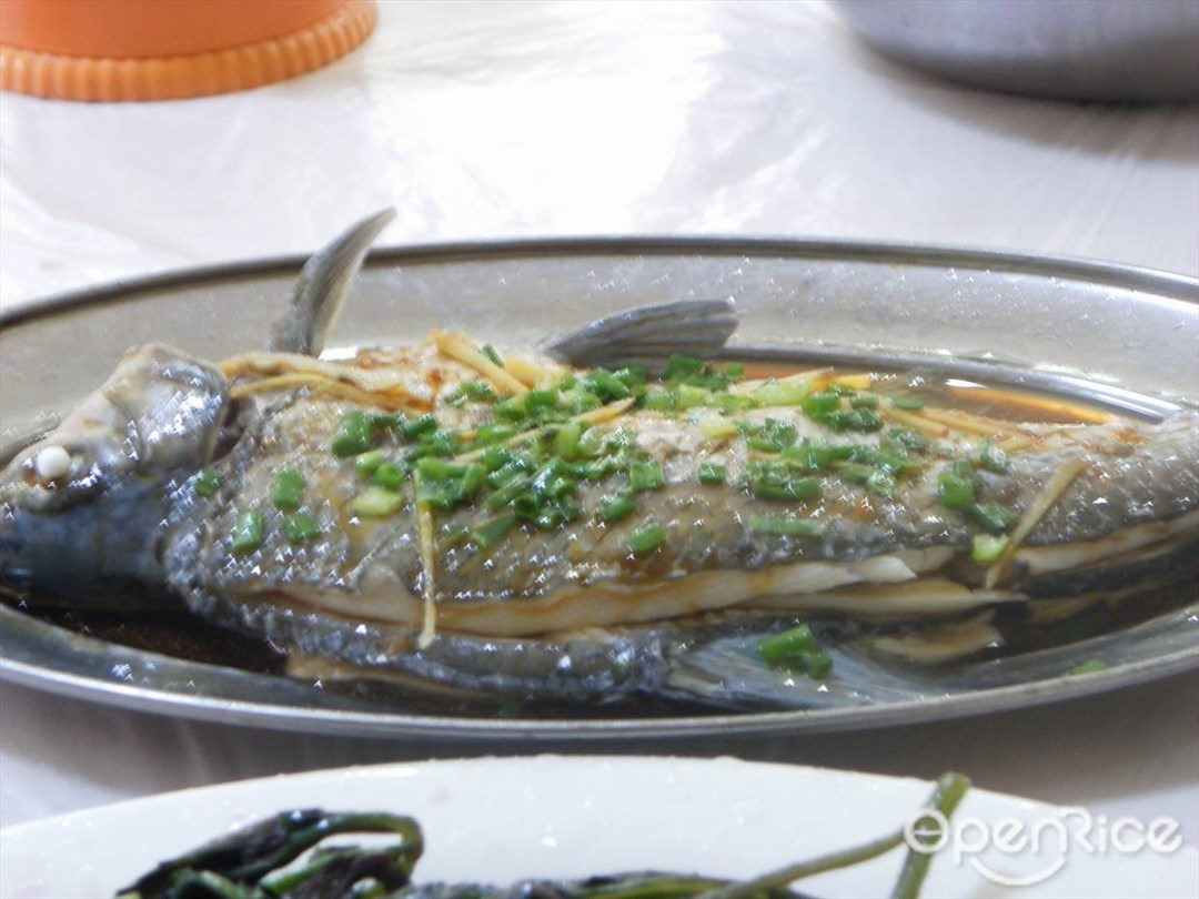 燕岭大厦中餐厅