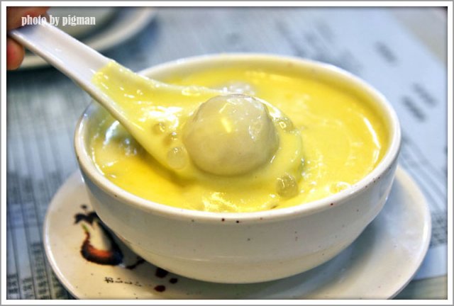 招牌凤凰椰子西米糊汤丸