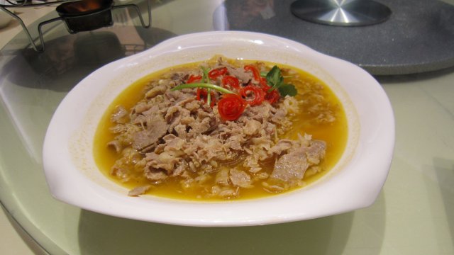酸汤肥牛