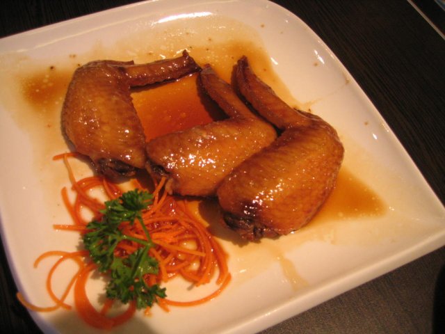 诱人的鸡翅，味道不错哟