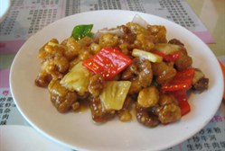 菠萝咕咾肉