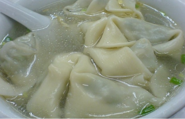 大馄饨个头挺大的