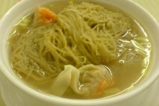 蟹子鲜虾云吞面