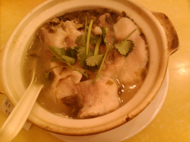 酸菜鱼砂锅