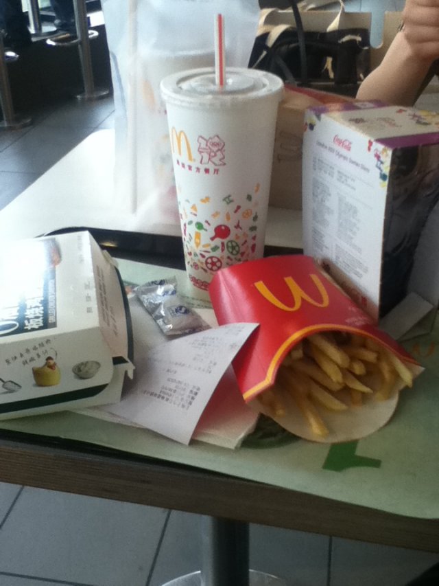 板烧鸡腿堡套餐