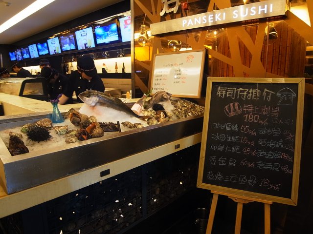 我覺得 這個角落 其實是用心設計過的 贊一個