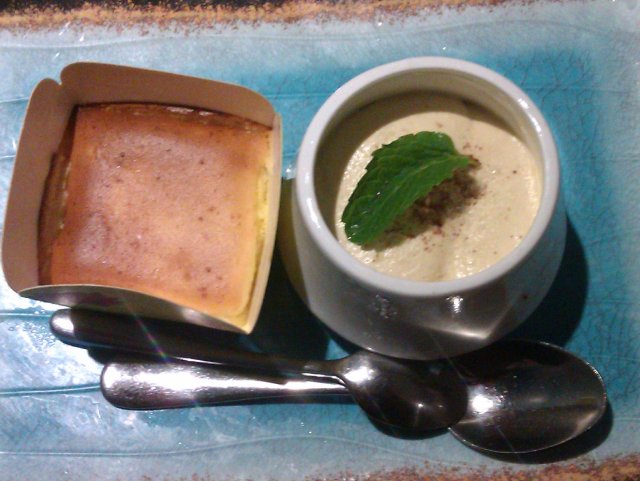 烤杏仁蛋糕及7号提拉米苏