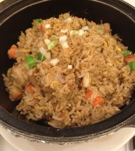 海鲜煲仔饭