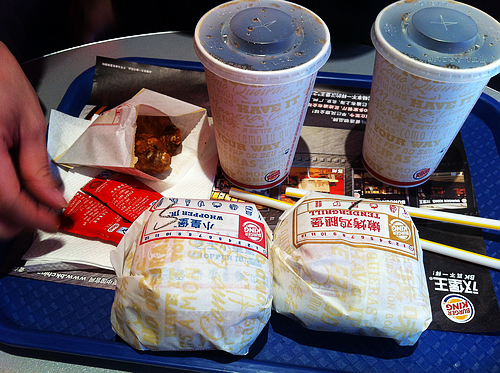 食品，其实与老麦老肯差不多。