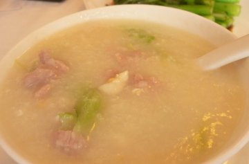 咸蛋芥菜肉片粥