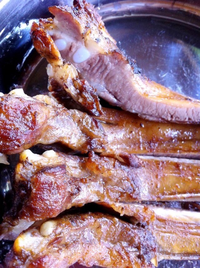 肥瘦适中既烧肋排