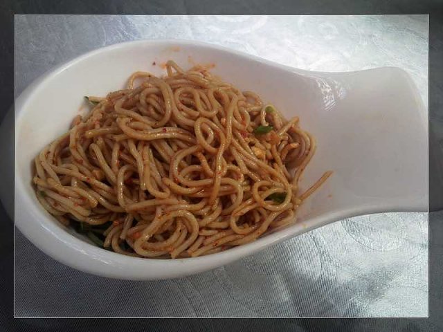 麻辣荞面