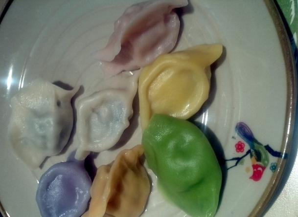 彩色饺