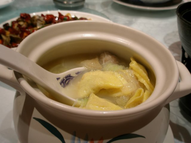 三鲜砂锅