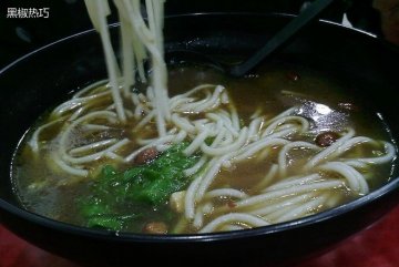秘制牛腩粉