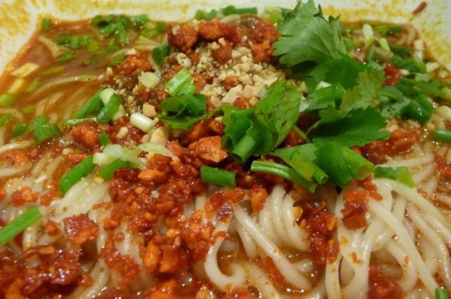 麻辣肉臊捞面