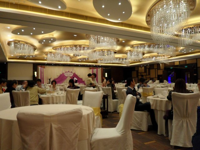 婚宴布置准备中