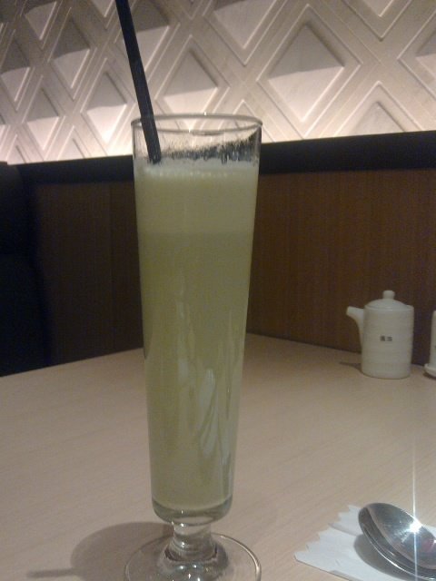 香草雪顶抹茶拿铁