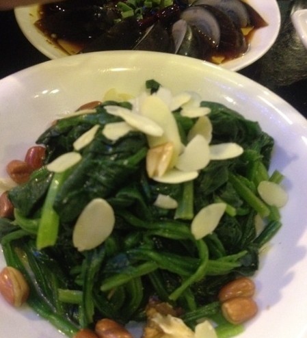 果仁菠菜