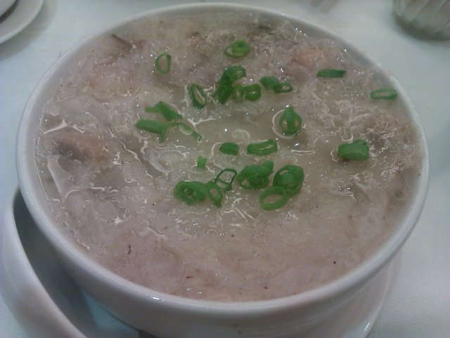 腊味胡椒蒸萝卜糕