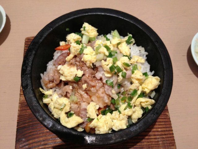 石锅肥牛饭