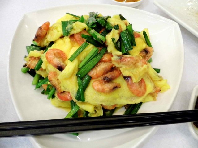 韭菜鸡蛋炒河虾