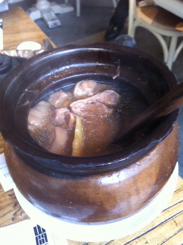 黄豆猪脚汤