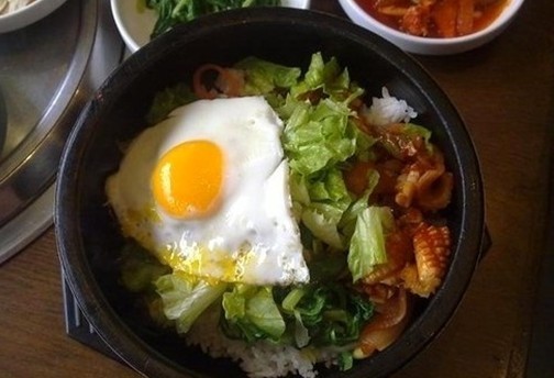 石锅拌饭