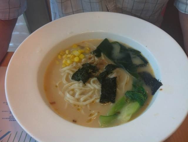海鲜清汤鲜虾云吞