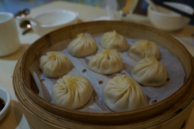 招牌蟹黄小笼汤包