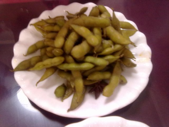 煮毛豆