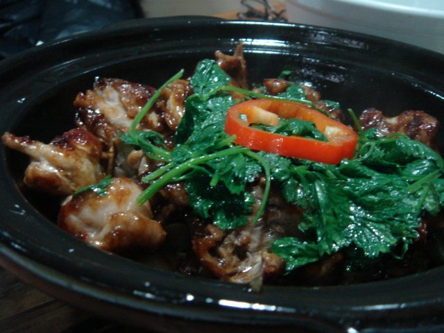 砂锅牛蛙