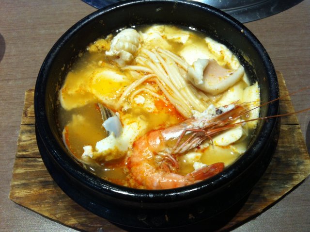 海鲜豆腐汤