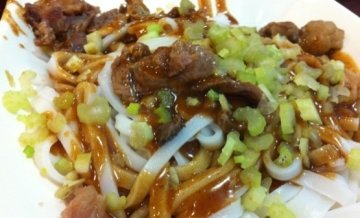 牛腩捞粉