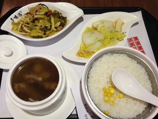 酸笋肉丝饭 鹌鹑汤