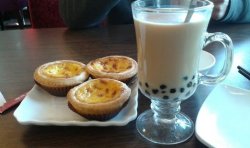 蛋挞和奶茶