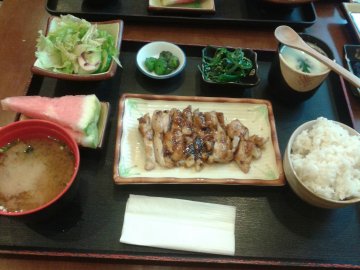 鸡排盖饭