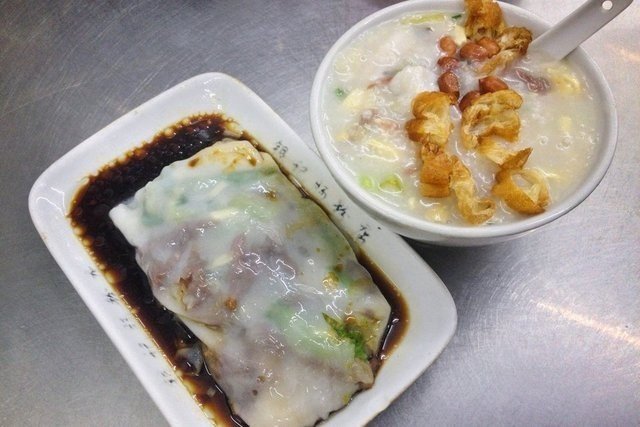 艇仔粥，牛肉肠