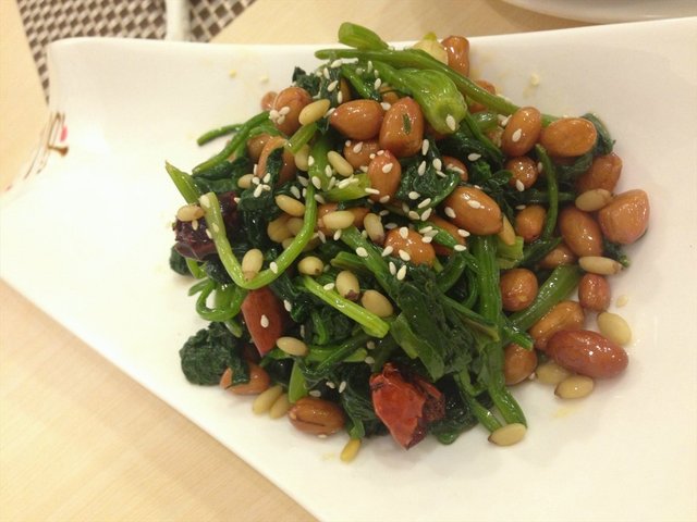 果仁菠菜