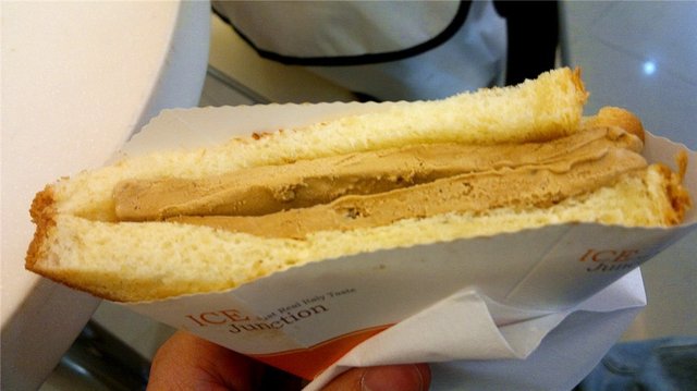 冰淇淋三明治（巧克力）