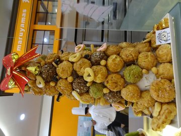 泡芙圣诞树