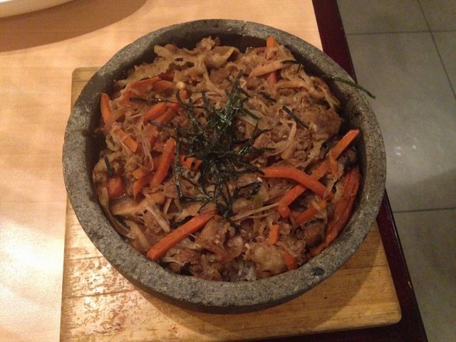 肥牛石锅饭