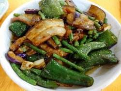 豆角炒茄瓜