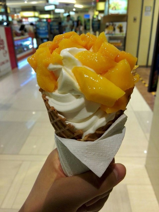 芒果优格雪糕筒