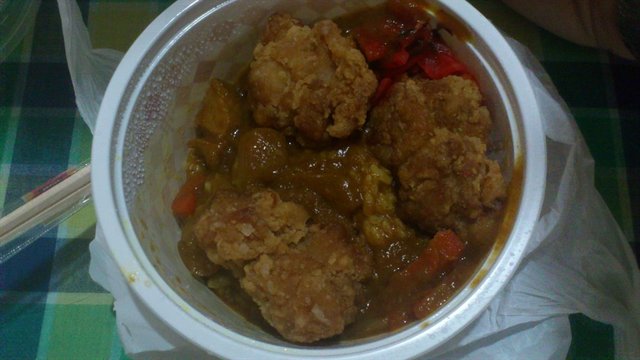 炸鸡块咖喱